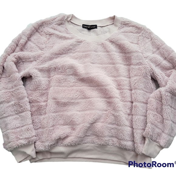 Sweater - Picture 6 of 9